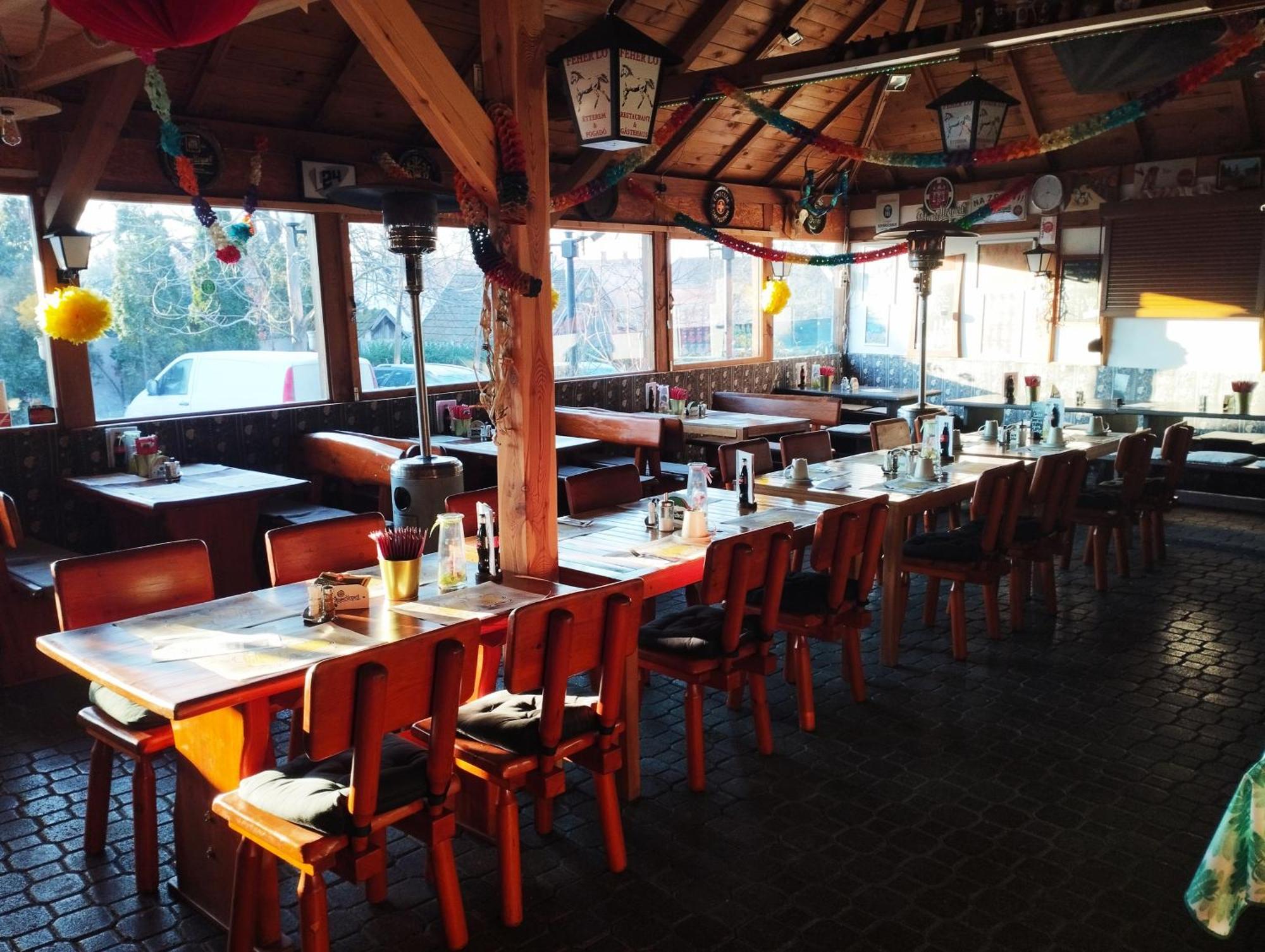 Feherlo Vendeghaz & Restaurant Bük Eksteriør billede
