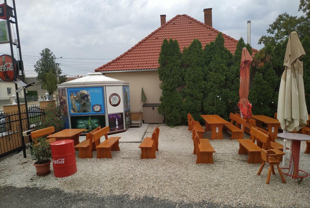Feherlo Vendeghaz & Restaurant Bük Eksteriør billede